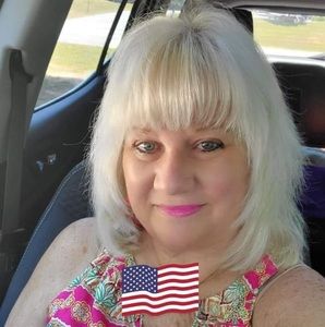 Meet your Posher, Suzanne